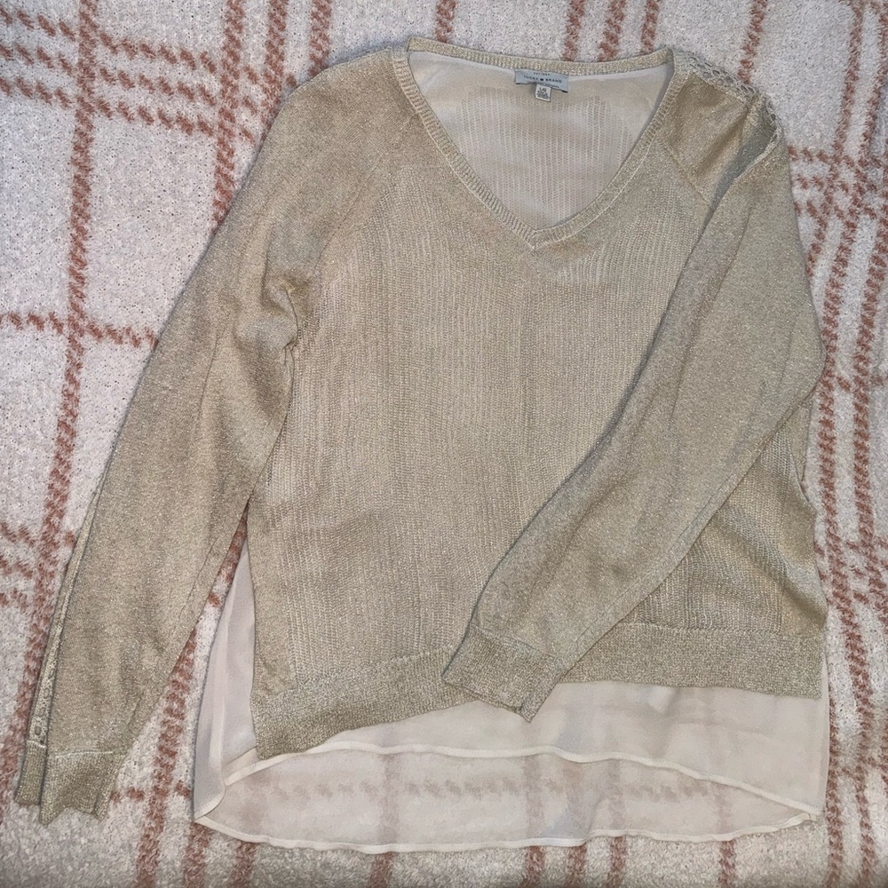 Washed, never worn size large off white and gold Lucky Brand sweater